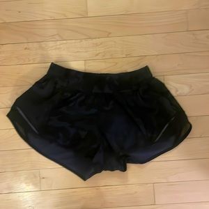 Lululemon hotty hot shorts!